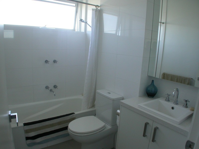 15/61-63 Robe Street, St Kilda VIC 3182