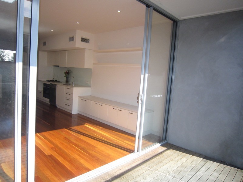 2/7 Inverleith Court, St Kilda VIC 3182