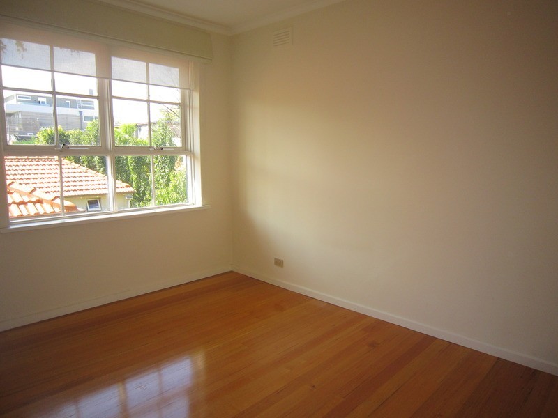 6/7 Austin  Avenue, Elwood VIC 3184