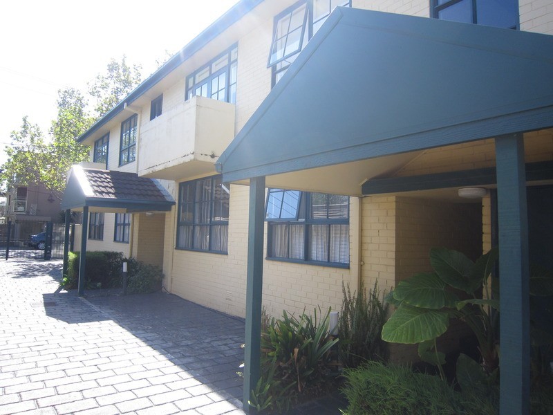 6/7 Austin  Avenue, Elwood VIC 3184