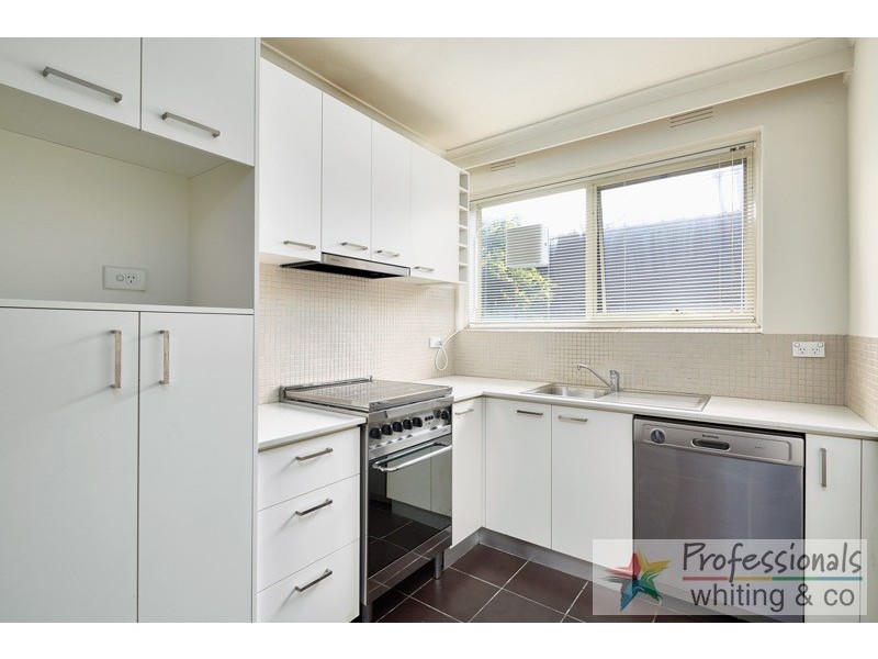 2/8 Commercial Road, Mentone VIC 3194