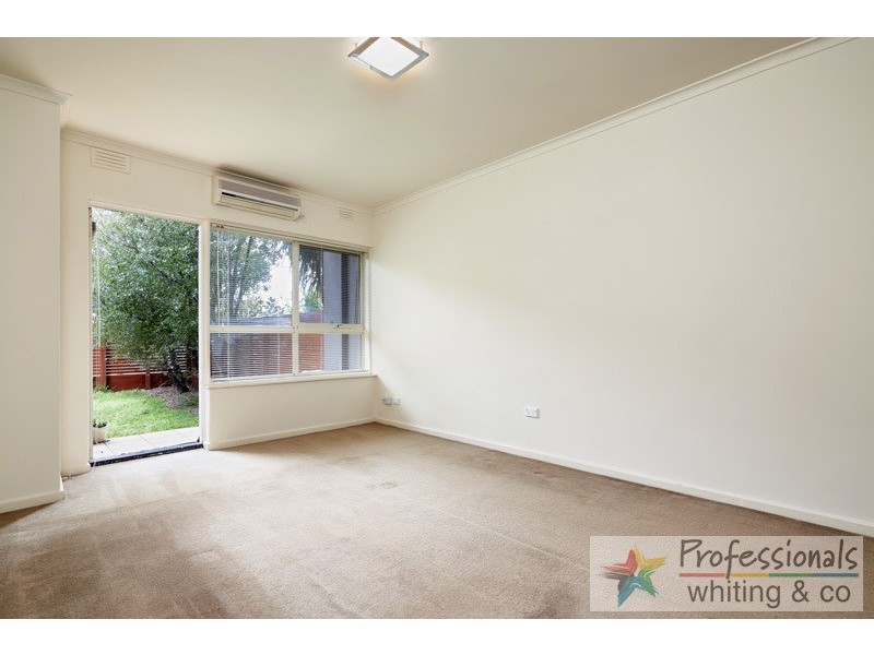 2/8 Commercial Road, Mentone VIC 3194