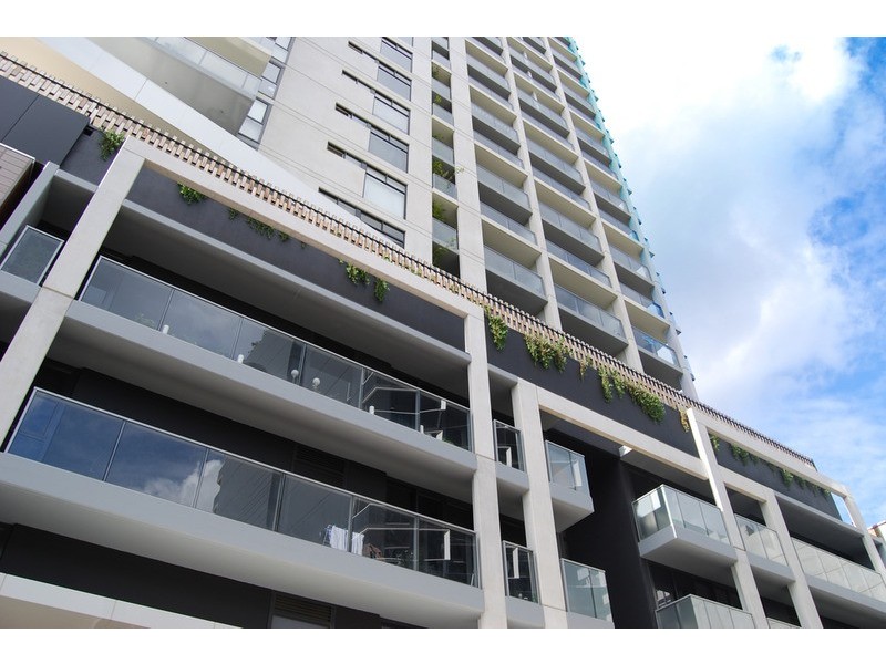 1806/50 Claremont Street, South Yarra VIC 3141