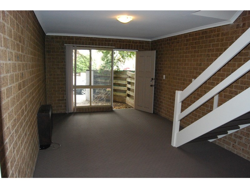 2/129 Glenhuntly Road, Elwood VIC 3184