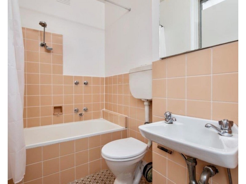 2/17 Jackson Street, St Kilda VIC 3182