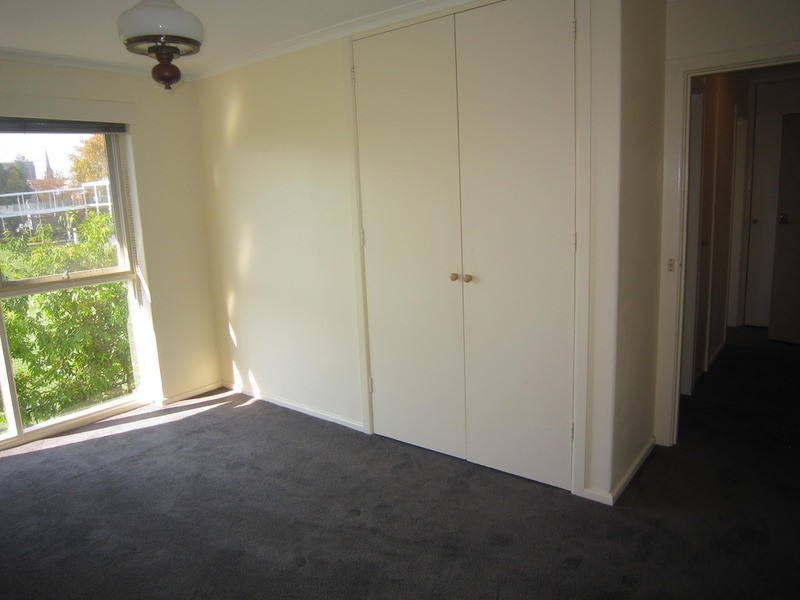 9/2 Douglas Street, Toorak VIC 3142