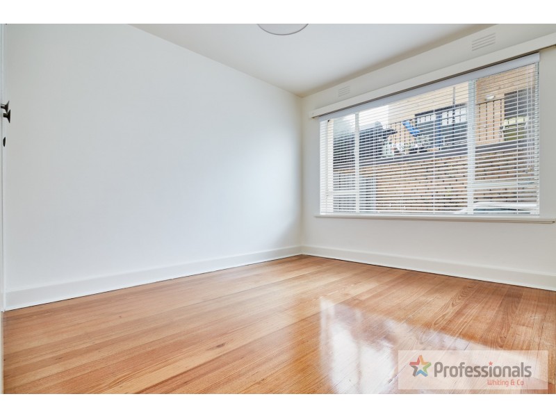 2/2 Newton Court, St Kilda VIC 3182