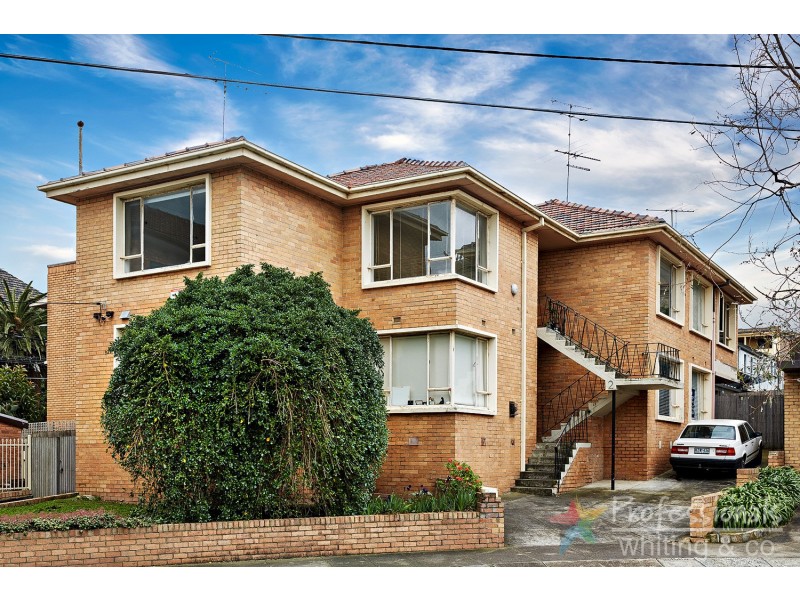 2/2 Newton Court, St Kilda VIC 3182