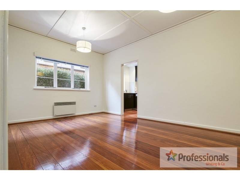 3/3 Cowderoy Street, St Kilda VIC 3182