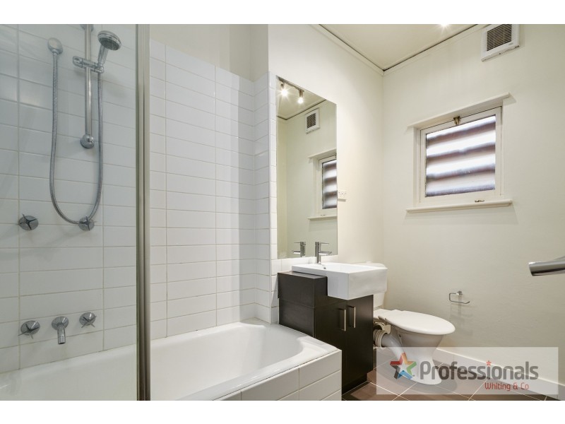 3/3 Cowderoy Street, St Kilda VIC 3182