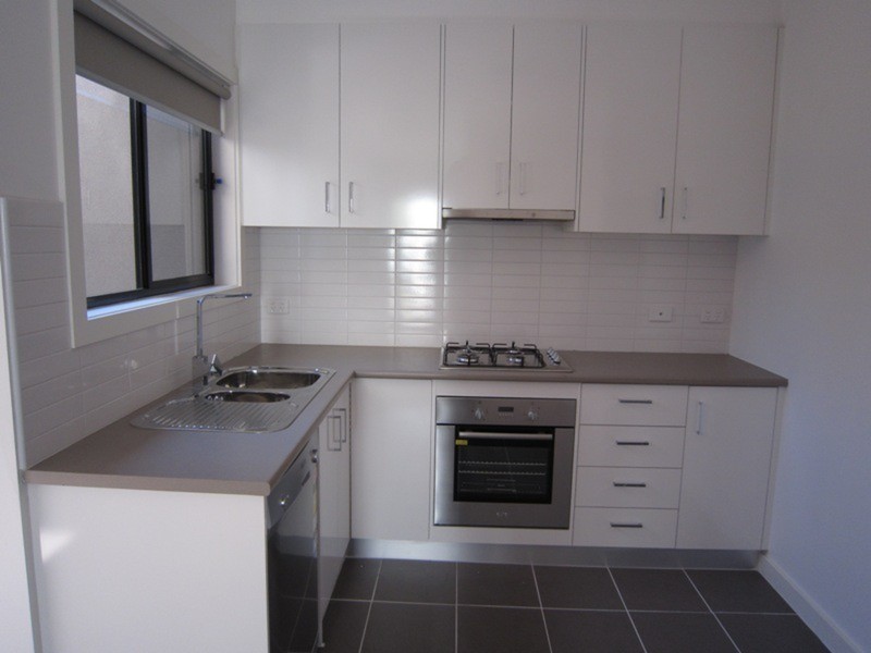 1/14 Indwe Street, West Footscray VIC 3012