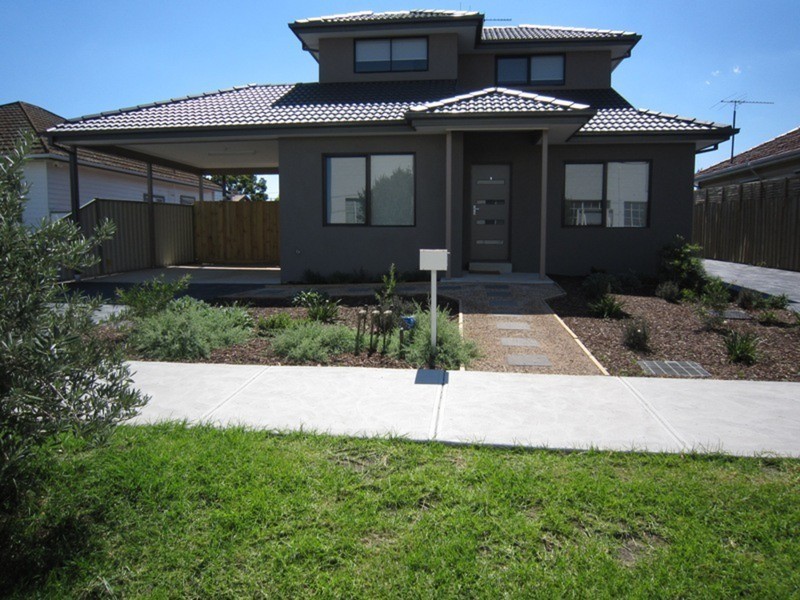 1/14 Indwe Street, West Footscray VIC 3012