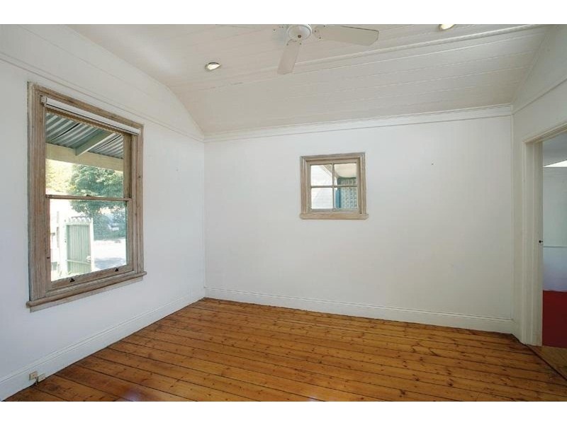 10 Westbeach Road, St Kilda VIC 3182