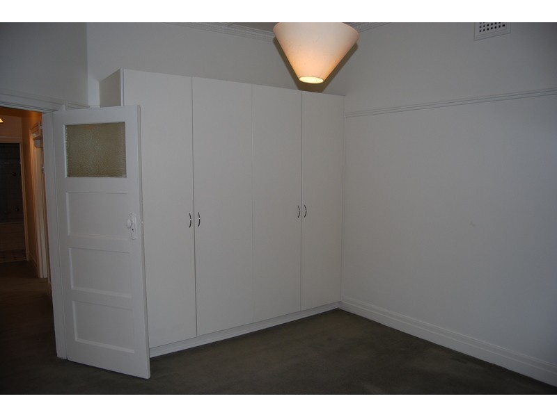 4/2 Inverleith Court, St Kilda VIC 3182