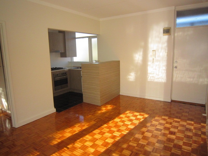 11/282 Barkly Street, Elwood VIC 3184