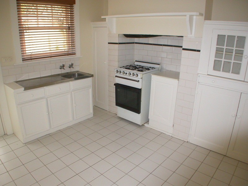 3/6 Westbeach Road, St Kilda VIC 3182