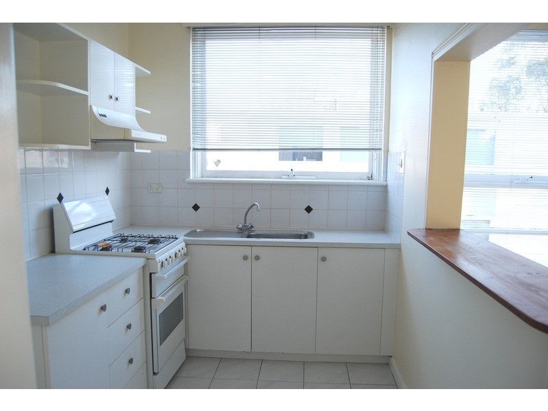 11/3 Celeste Court, St Kilda East VIC 3183