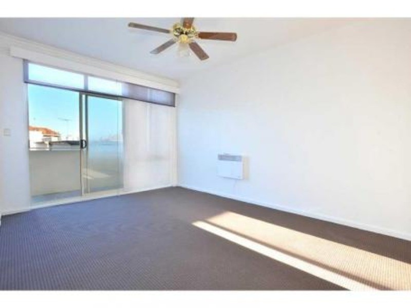 8/26 Vautier Street, Elwood VIC 3184