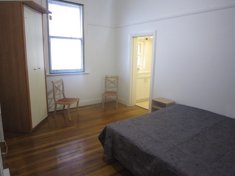 1/28 Grey Street, St Kilda VIC 3182