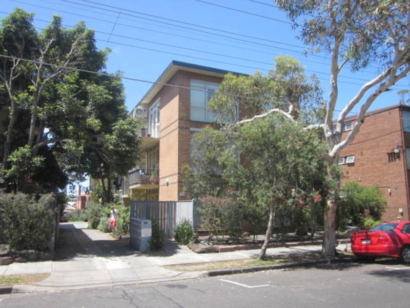 11/23 Robe Street, St Kilda VIC 3182