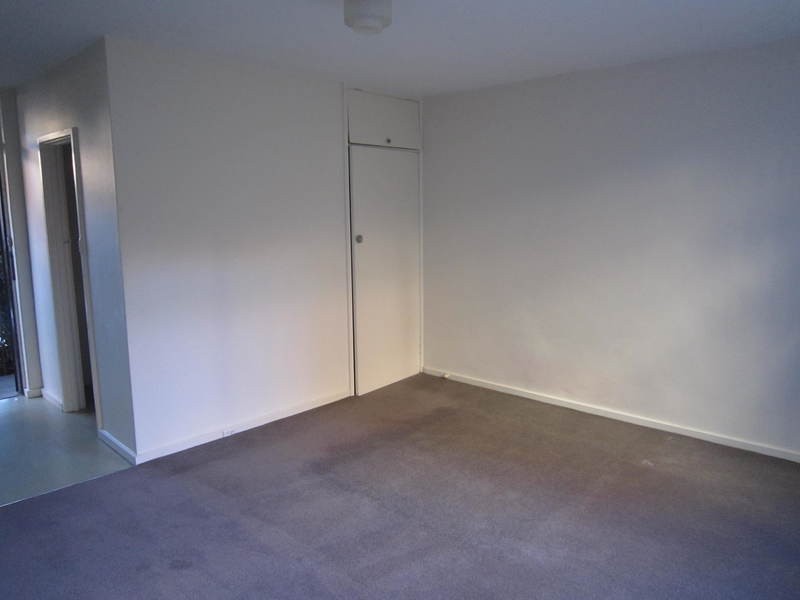 3/2 Dalgety Street, St Kilda VIC 3182