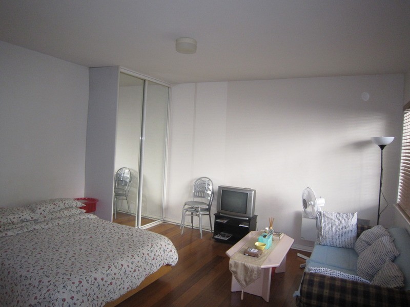 2/5 Burnett Street, St Kilda VIC 3182