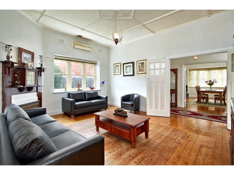 32 Elliott Avenue, Carnegie VIC 3163