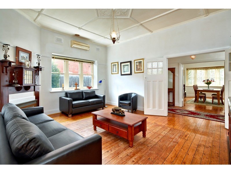 32 Elliott Avenue, Carnegie VIC 3163