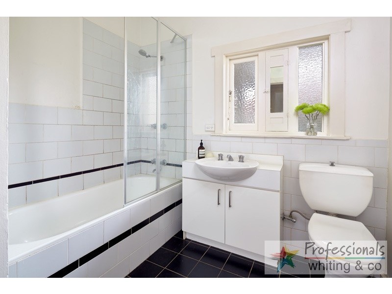 9/6 Westbeach Road, St Kilda VIC 3182