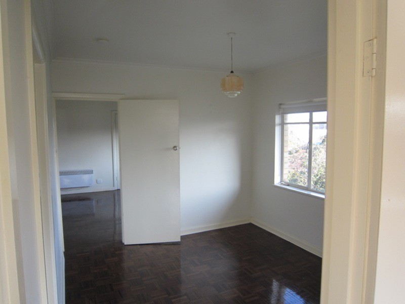 5/4 Newton Court, St Kilda VIC 3182