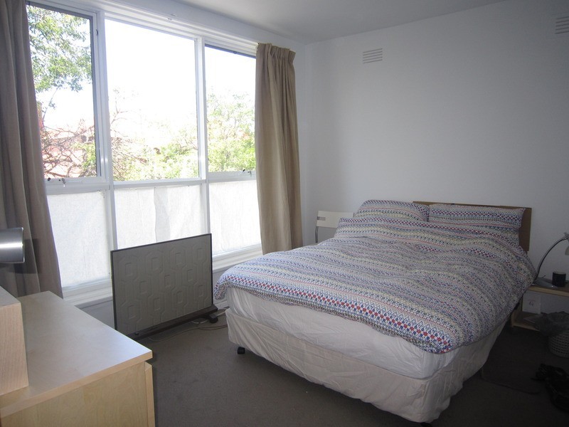 32/23-25 Robe Street, St Kilda VIC 3182