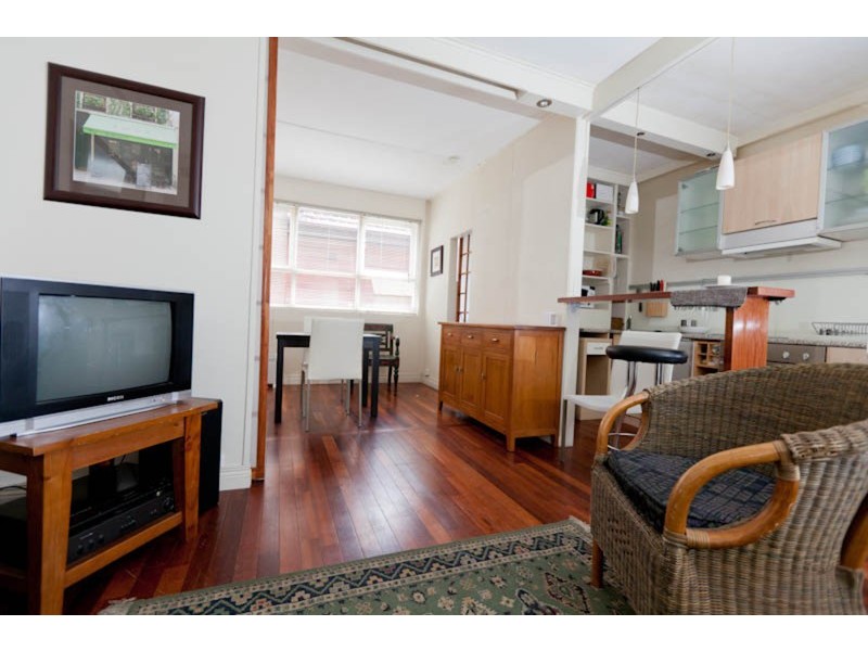 203/363 Beaconsfield  Parade, St Kilda West VIC 3182