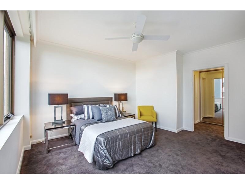 26/73 Queens  Road, Melbourne VIC 3000