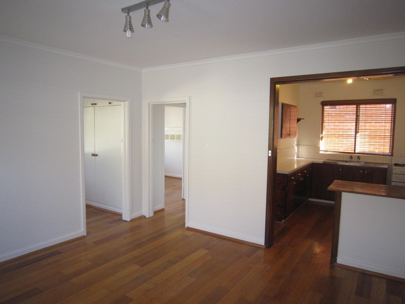 8/23 Neptune Street, St Kilda VIC 3182