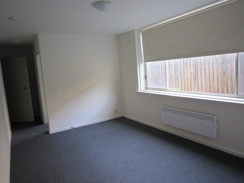 2/51 Westbury Street, St Kilda East VIC 3183