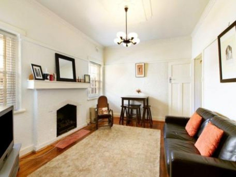 4/8 May Street, Elwood VIC 3184