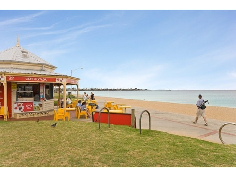 4/8 May Street, Elwood VIC 3184