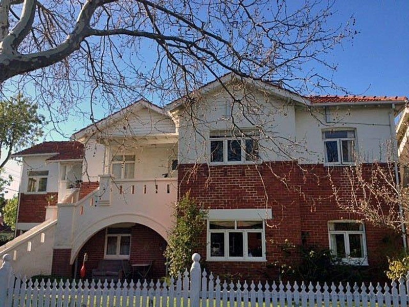 2/1 Beach  Avenue, Elwood VIC 3184