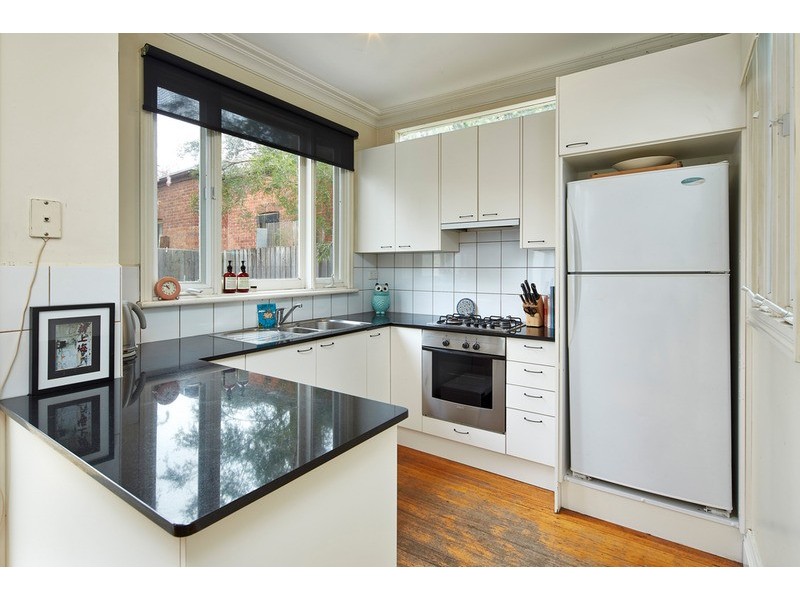 15a Marlton  Crescent, St Kilda VIC 3182