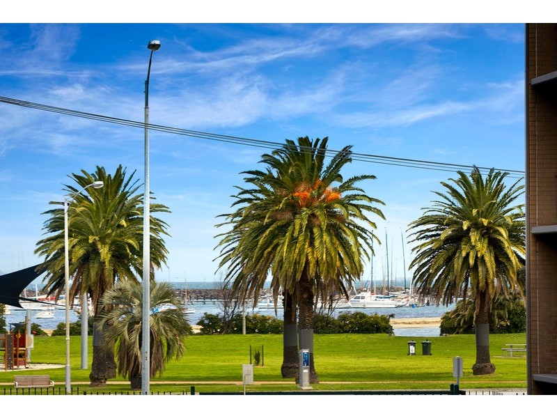 13/41 Park  Street, St Kilda West VIC 3182