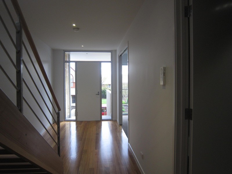 11 Octavia  Street, St Kilda VIC 3182