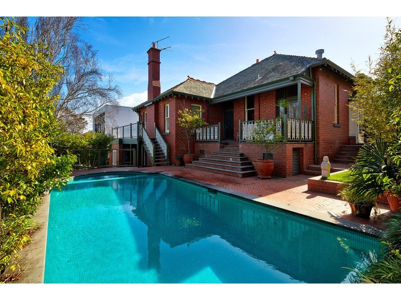 14 Menzies Avenue, Brighton VIC 3186