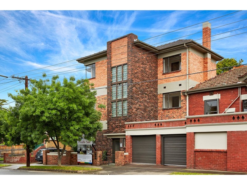 28 Avoca Avenue, Elwood VIC 3184