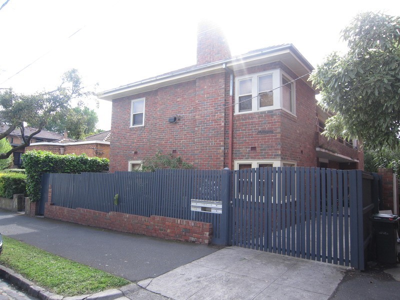 2/27 Eildon Road, St Kilda VIC 3182