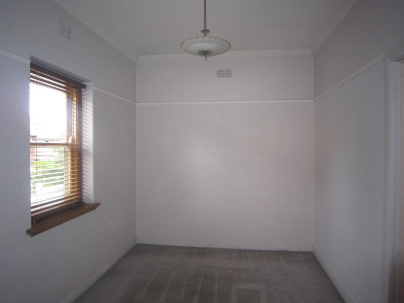 2/27 Eildon Road, St Kilda VIC 3182