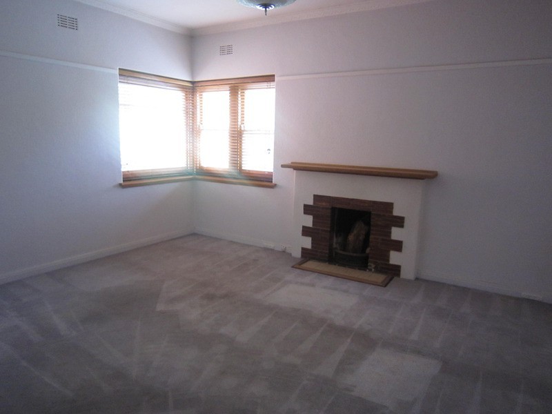 2/27 Eildon Road, St Kilda VIC 3182