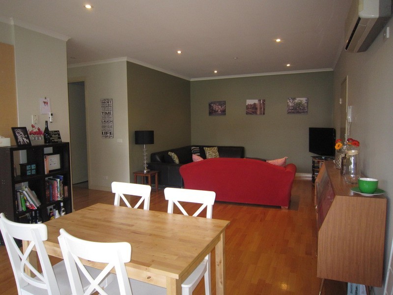 1/69 Wellington Street, St Kilda VIC 3182