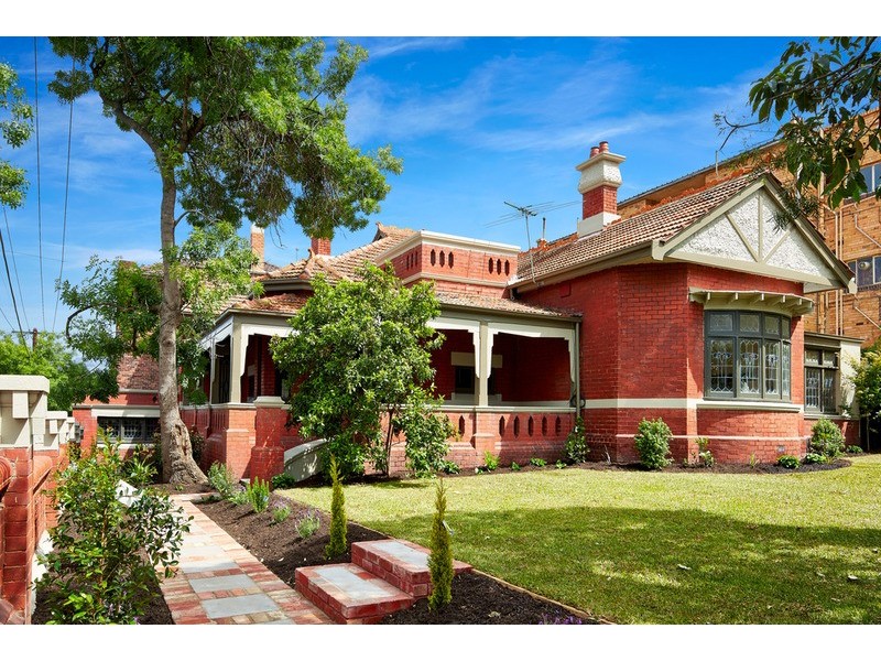 5 Tennyson  Street, Elwood VIC 3184