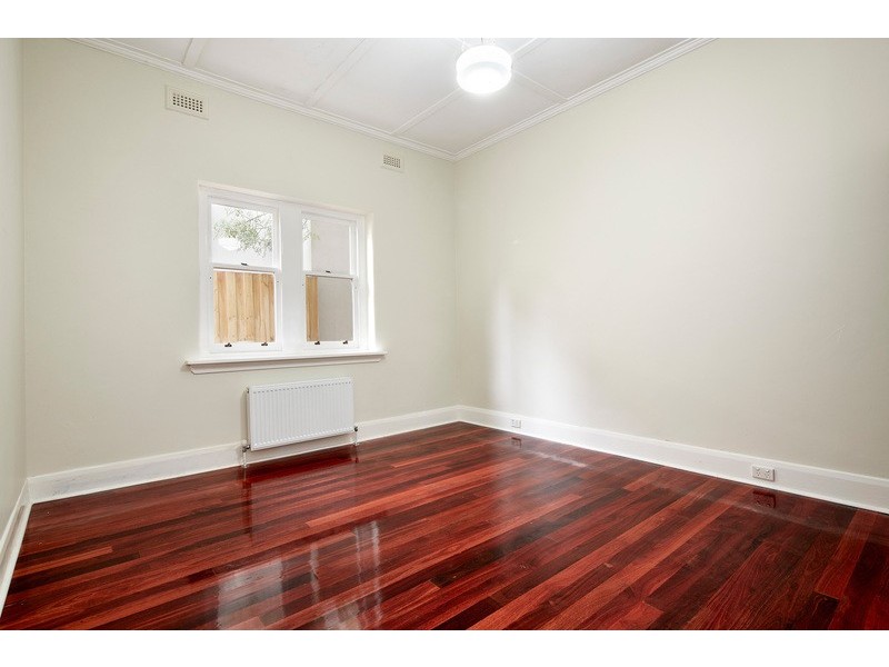 15 Wave Street, Elwood VIC 3184