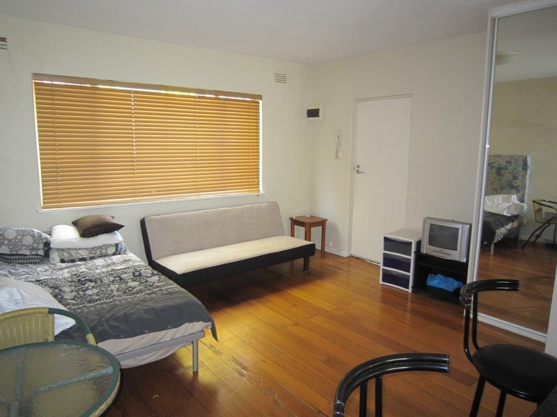 3/5 Burnett Street, St Kilda VIC 3182